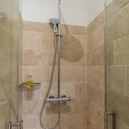 Quelin شقة أونفلور